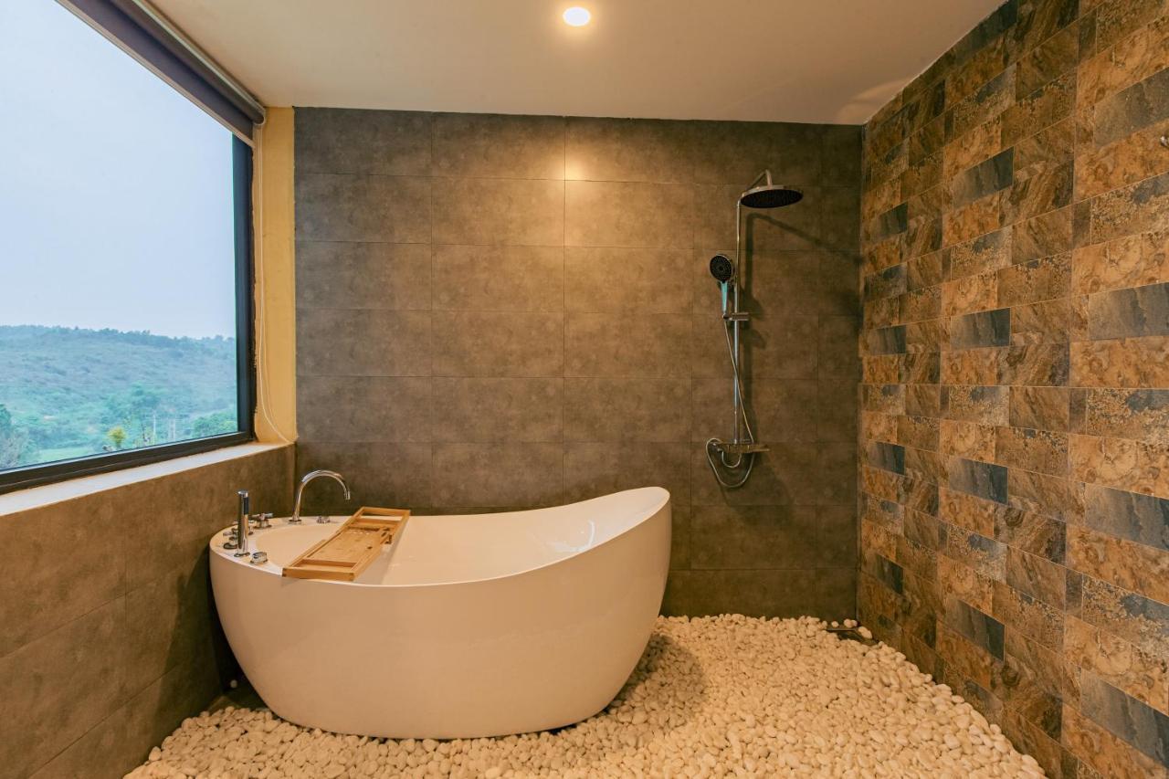 Melody Retreat - Venuestay Hoa Binh Bagian luar foto